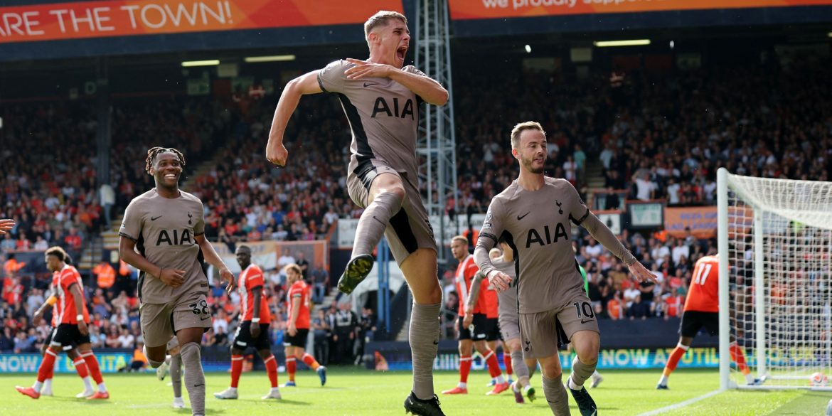 Tottenham bid £29m to sign defender like van de Ven and now lead Liverpool