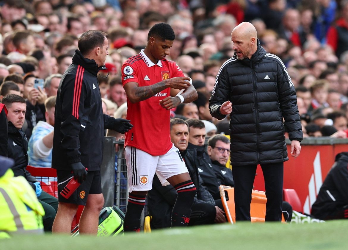 Manchester United predicted XI vs Chelsea
