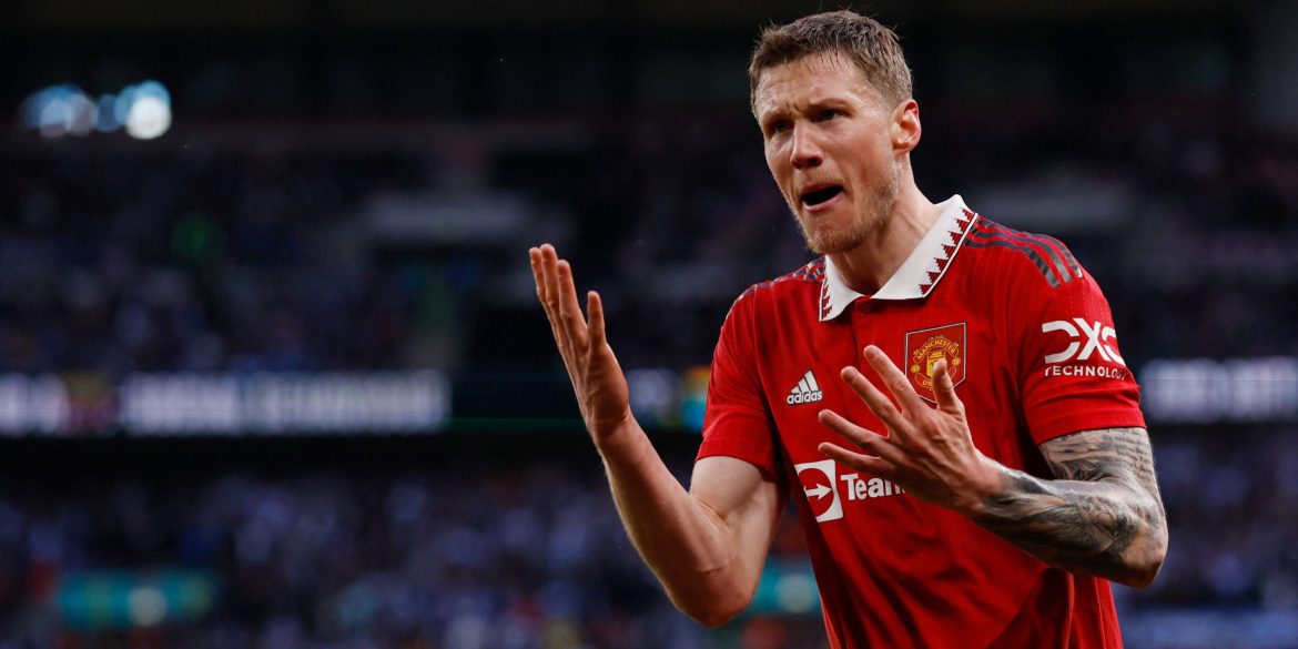 Ten Hag could repeat Man Utd’s Weghorst howler by signing 5 ft 11 "animal"